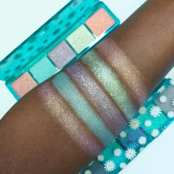 I Heart Revolution Mini Match Palette Oops a Daisy