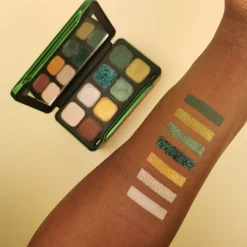 Makeup Revolution Forever Flawless Dynamic Everlasting Eyeshadow Palette