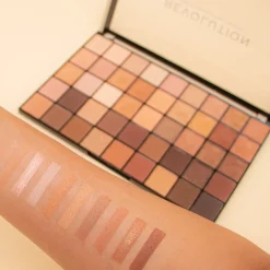 Makeup Revolution Maxi Reloaded Eyeshadow Palette Nudes