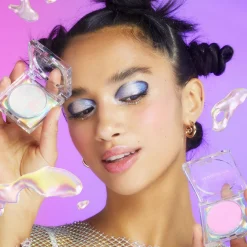 Makeup Revolution Mood Switch Aura Powder Universal Prism