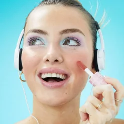 Makeup Revolution Y2k Baby Blush Bomb That's Fly Nude