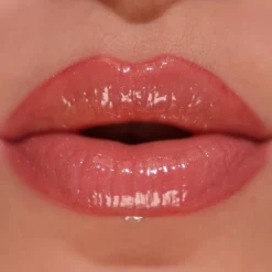 Revolution Pout Bomb Shimmer Gloss Nude Glow