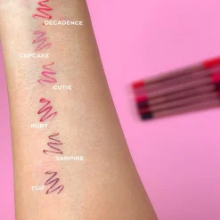 Revolution Satin Kiss Lipliner Chauffeur Nude