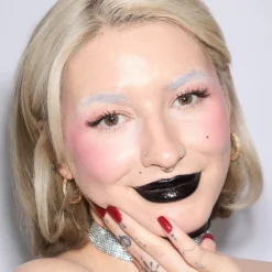 Revolution Truly Sinful Double Ended Black and White Mascara